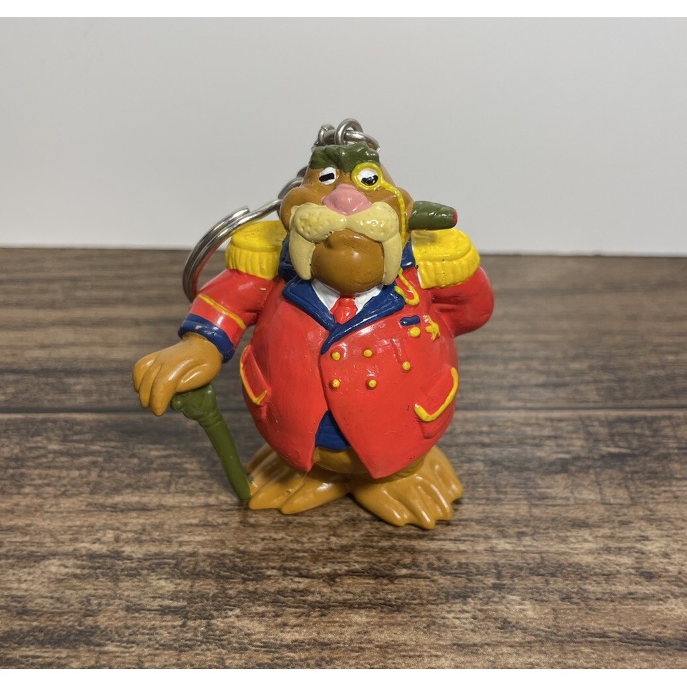 Vintage Seaworld Winston The Walrus 2.5" PVC Figure Keychain